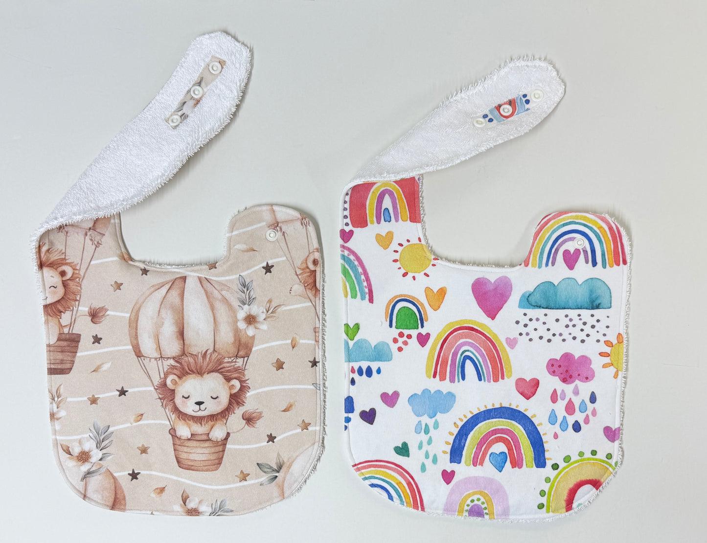 Cub Leo Organic Cotton Feeding Bib