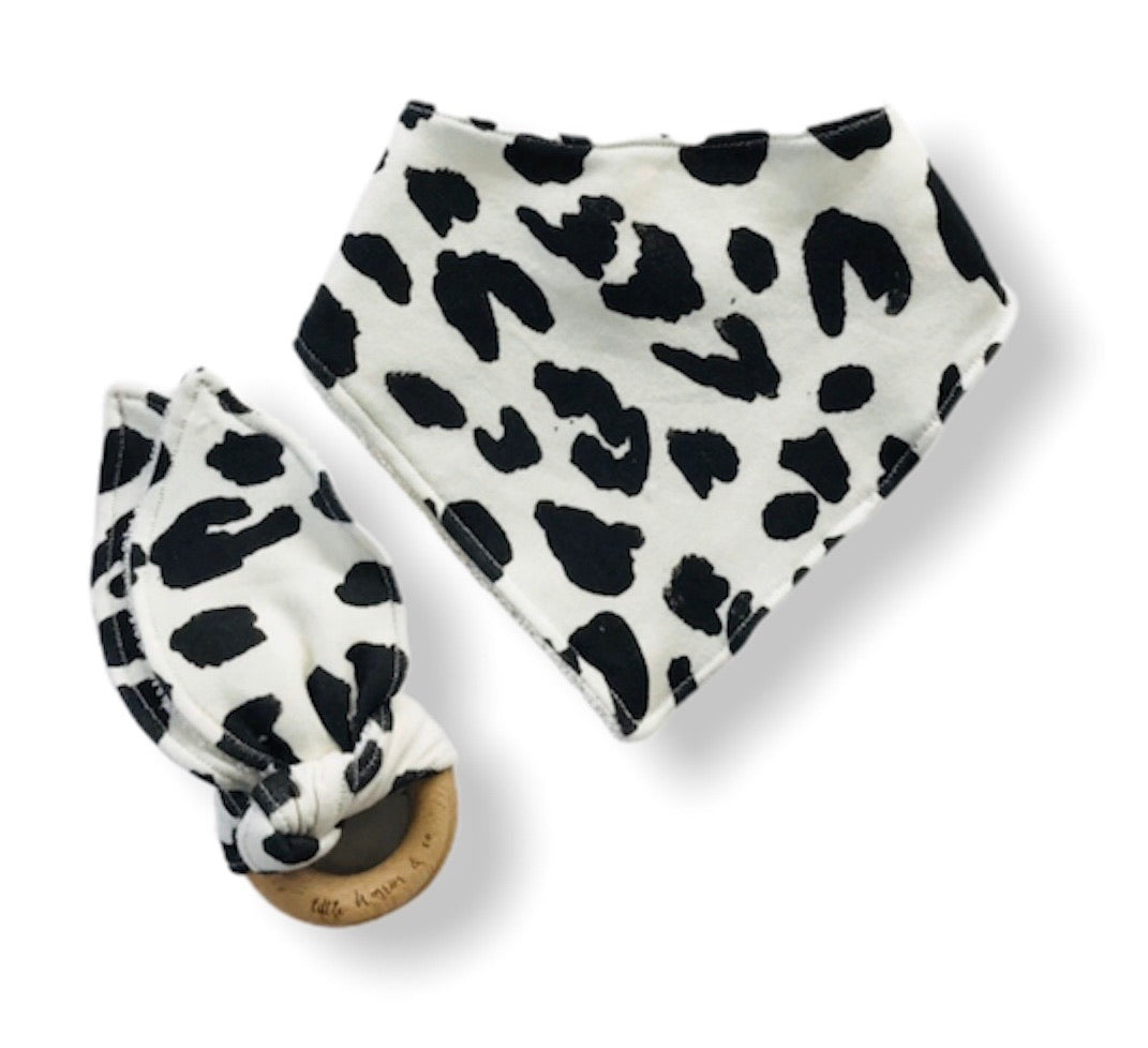 Leopard Organic Cotton Bandana Bib