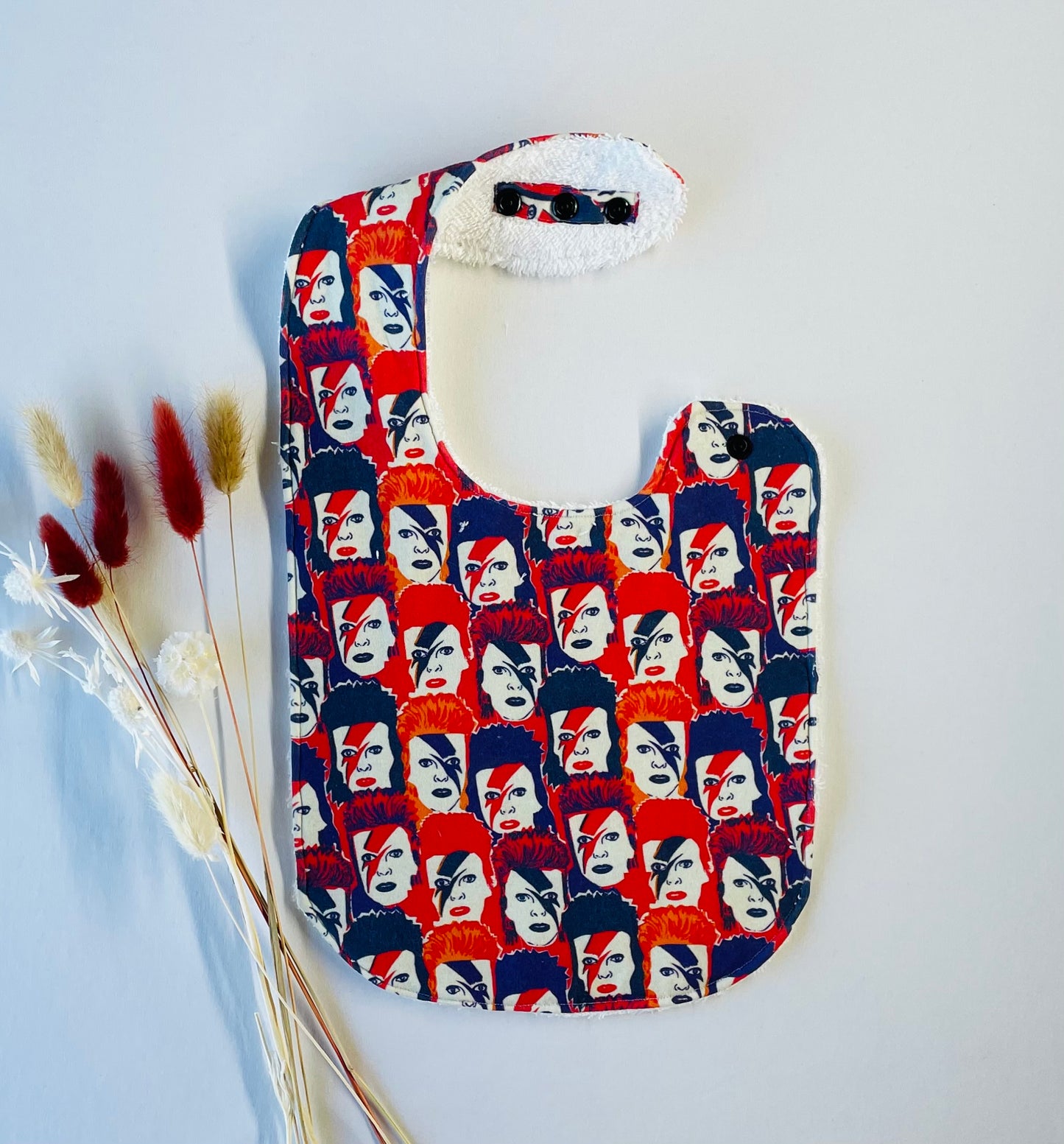 Bowie Rock Organic Cotton Feeding Bib