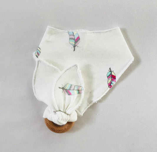 Feathers Organic Cotton Bandana Bib